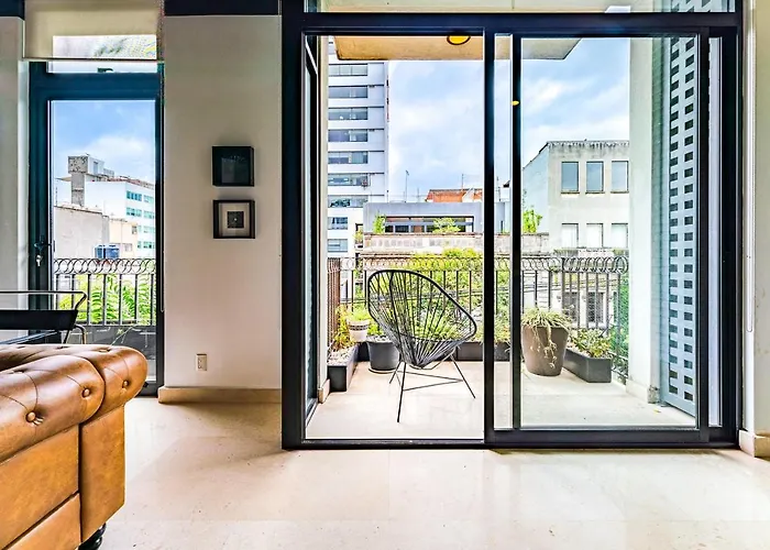 New Perfect Location 24 Security Free Parking *