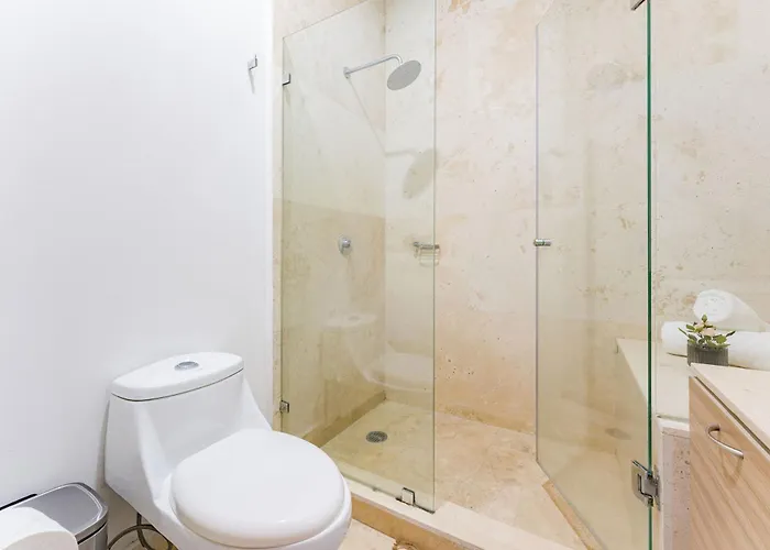 New Perfect Location 24 Security Free Parking Сasa de vacaciones